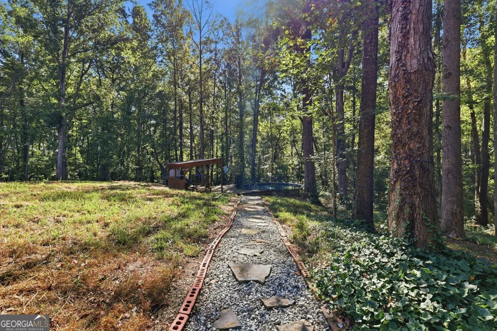 282 Jarrett Manor Estates RD Toccoa, GA 30577