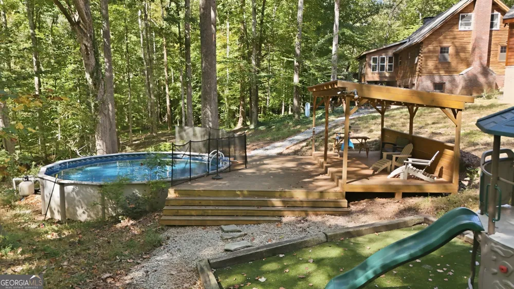 282 Jarrett Manor Estates RD Toccoa, GA 30577
