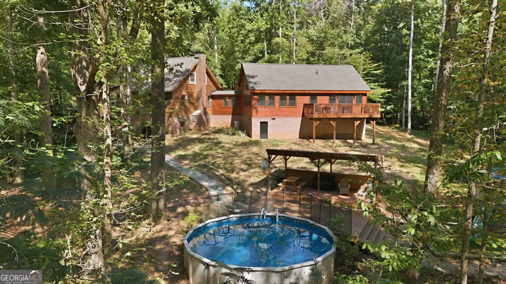 282 Jarrett Manor Estates RD Toccoa, GA 30577
