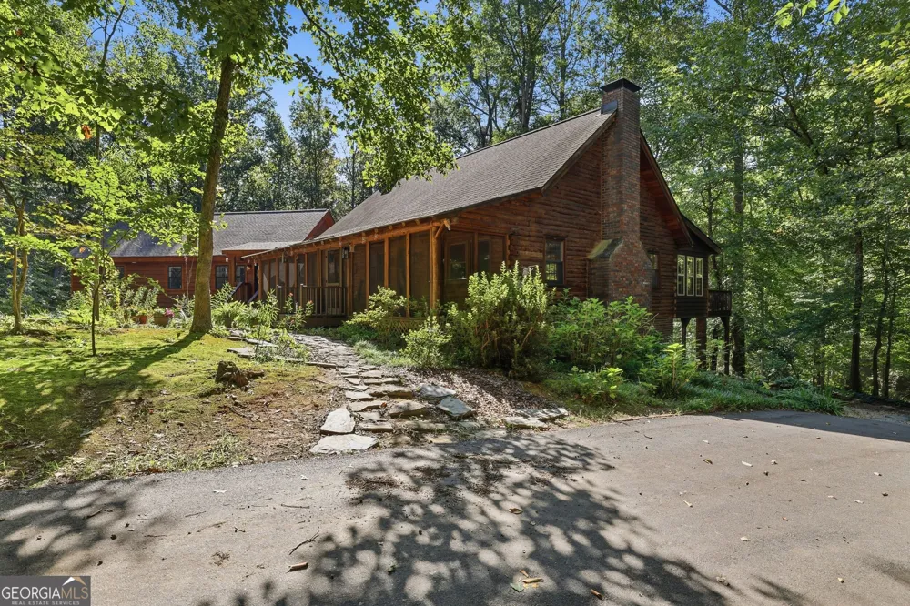 282 Jarrett Manor Estates RD Toccoa, GA 30577