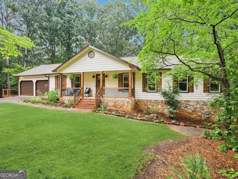 518 Picketts XING Acworth, GA 30101