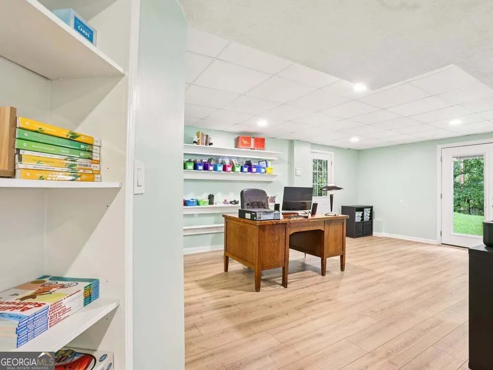 518 Picketts XING Acworth, GA 30101