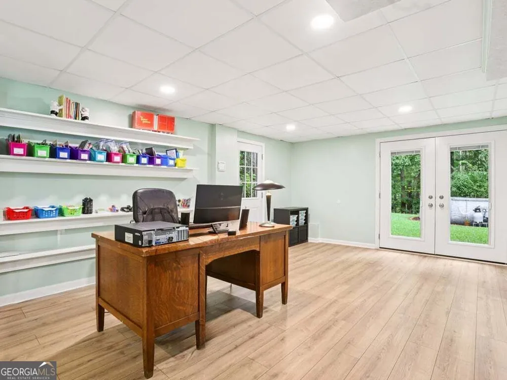 518 Picketts XING Acworth, GA 30101
