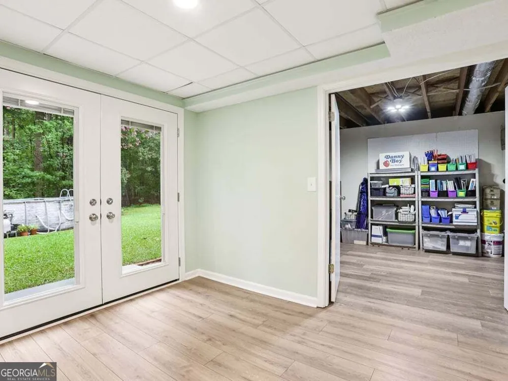 518 Picketts XING Acworth, GA 30101