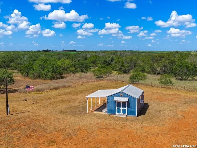 CR 314 S Off Fm 140 Bigfoot, TX 78005
