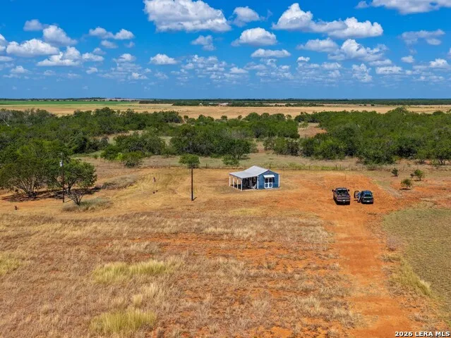 CR 314 S Off Fm 140 Bigfoot, TX 78005