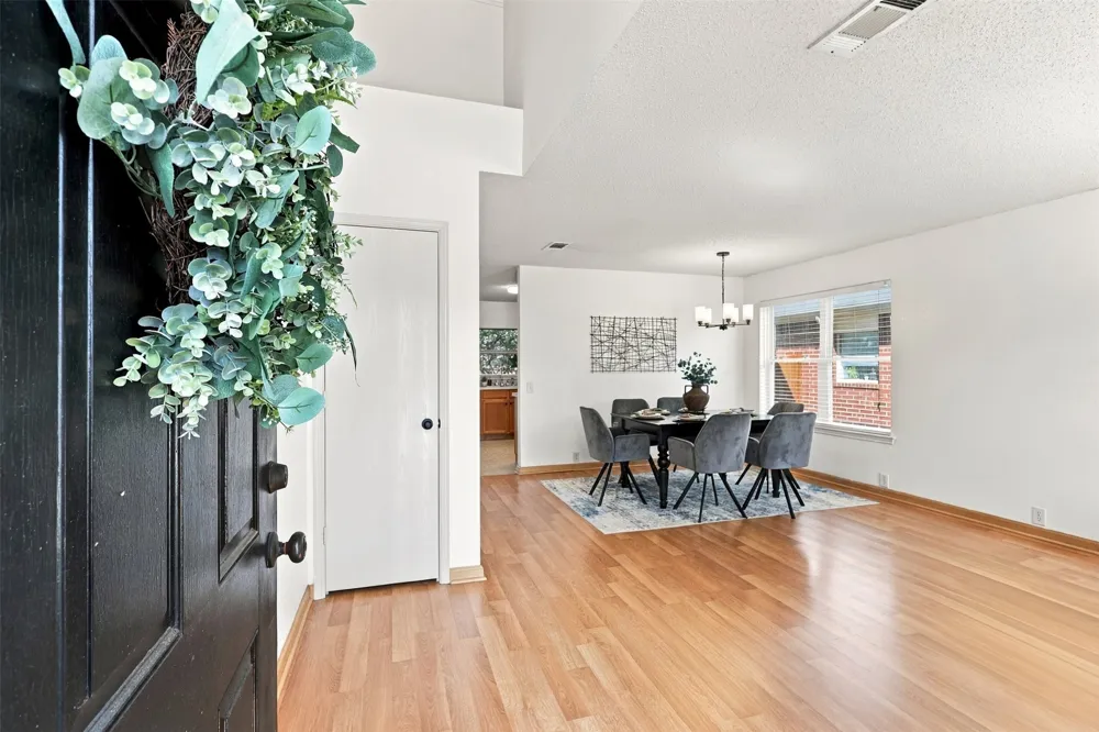 303 Charleston Drive Wylie, TX 75098