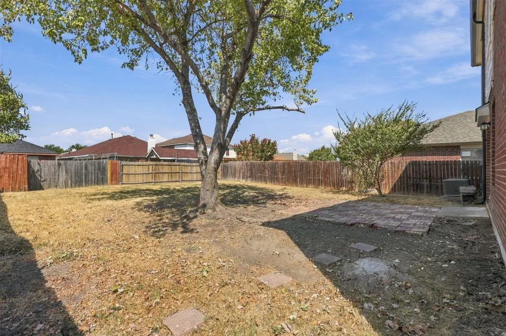 303 Charleston Drive Wylie, TX 75098