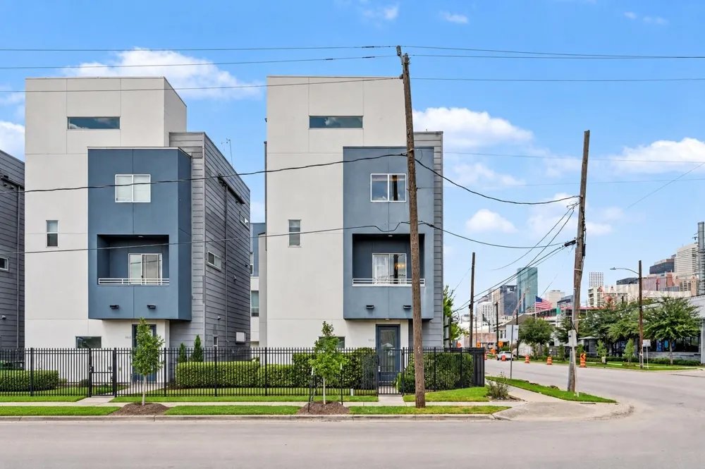 1614 Bastrop Street Houston, TX 77003