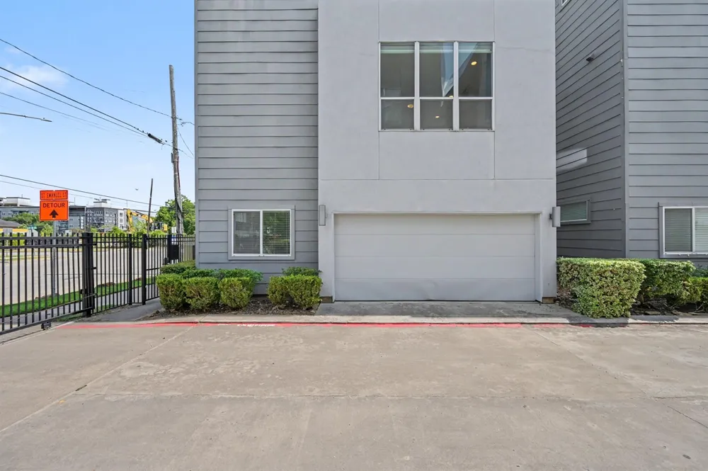 1614 Bastrop Street Houston, TX 77003