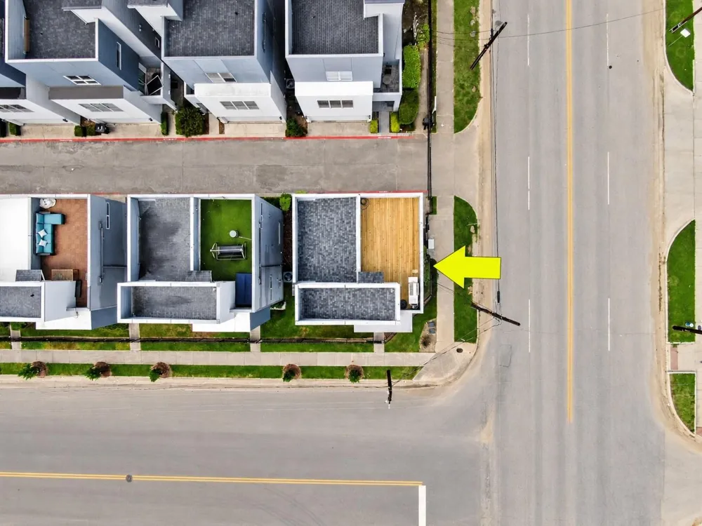 1614 Bastrop Street Houston, TX 77003