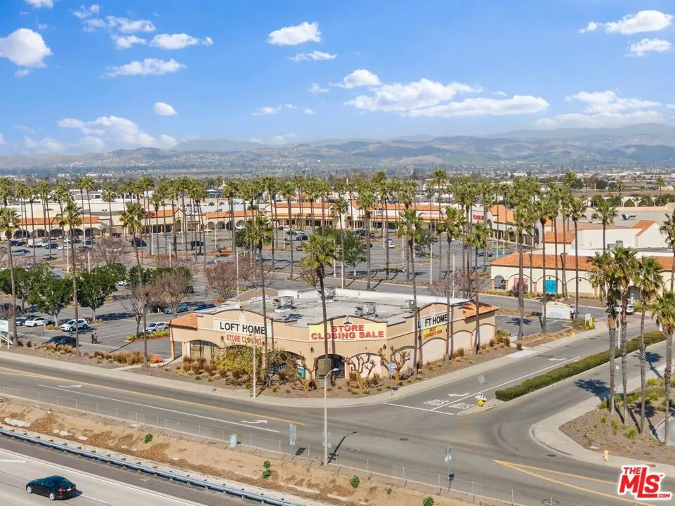 2801 Paseo Mercado Oxnard, CA 93036