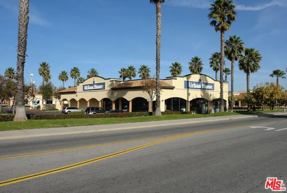 2801 Paseo Mercado Oxnard, CA 93036