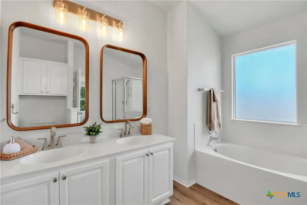 2165 Alton Loop New Braunfels, TX 78130