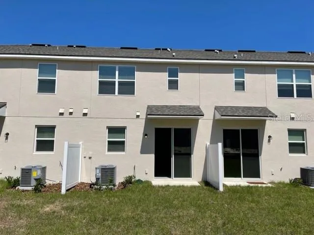 1136 LAKESHORE BREEZE PLACE Kissimmee, FL 34747