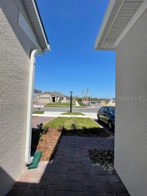 1136 LAKESHORE BREEZE PLACE Kissimmee, FL 34747