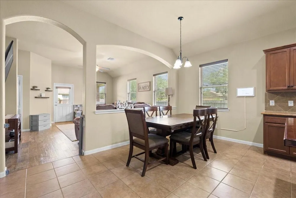 3204 Granite Gate Lane League City, TX 77539