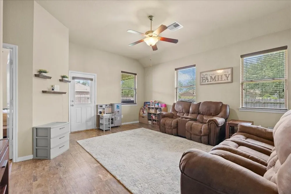 3204 Granite Gate Lane League City, TX 77539