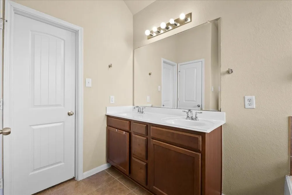 3204 Granite Gate Lane League City, TX 77539