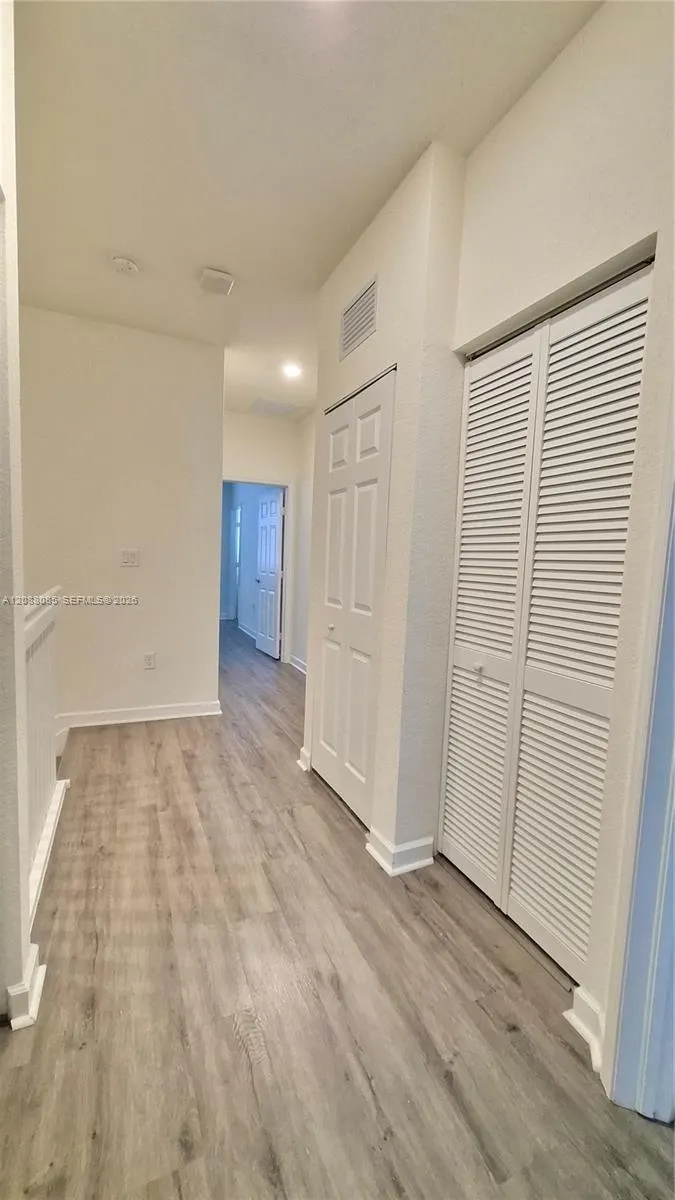 10570 W 33rd Ln Hialeah, FL 33018