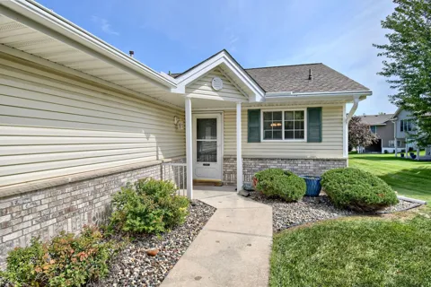 828 Woodland Drive