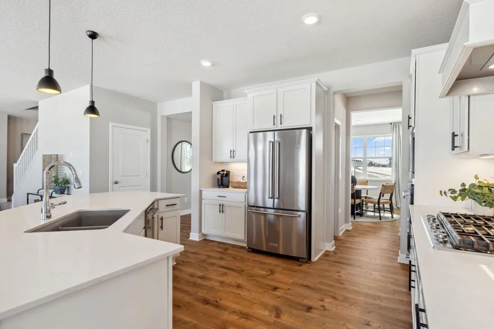 17641 Dresden Place Lakeville, MN 55044