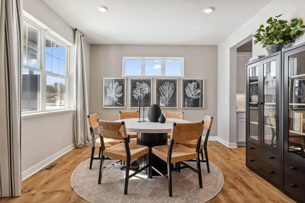 17641 Dresden Place Lakeville, MN 55044