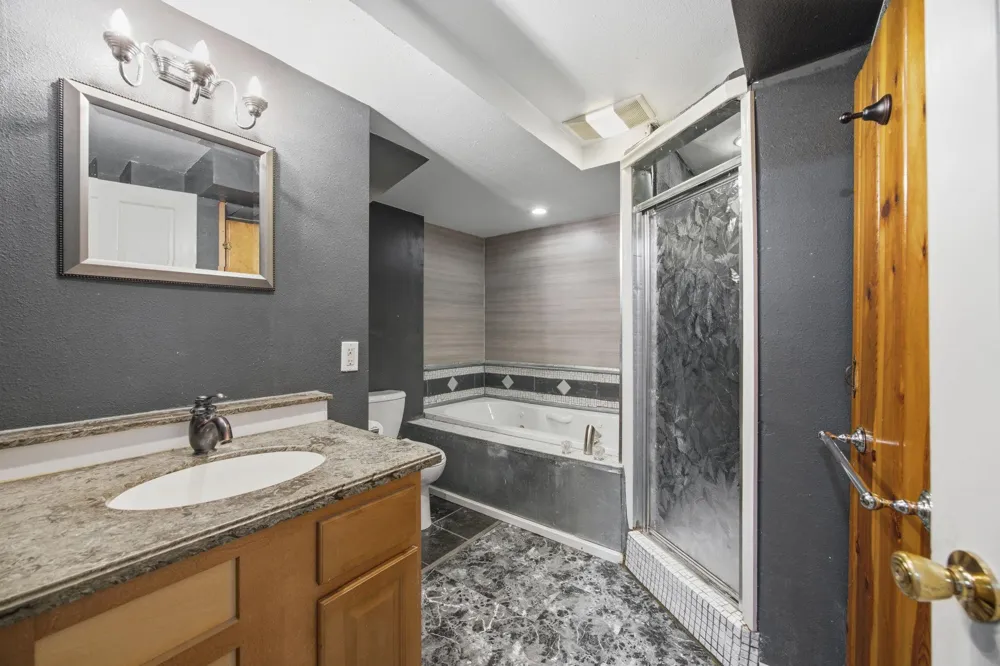 1847 Upper 55th Street E Inver Grove Heights, MN 55077