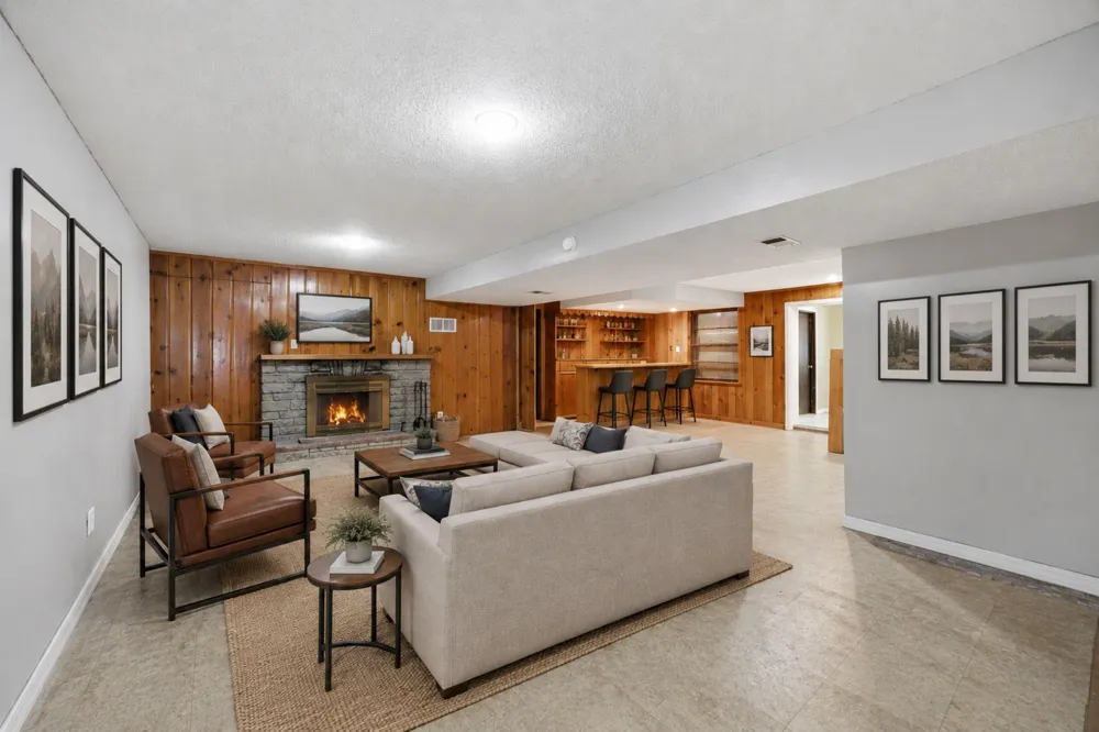 1847 Upper 55th Street E Inver Grove Heights, MN 55077