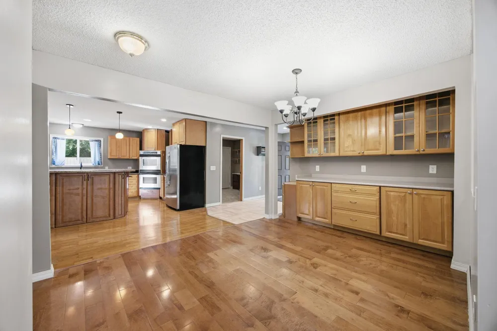 1847 Upper 55th Street E Inver Grove Heights, MN 55077