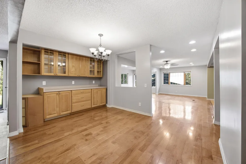 1847 Upper 55th Street E Inver Grove Heights, MN 55077