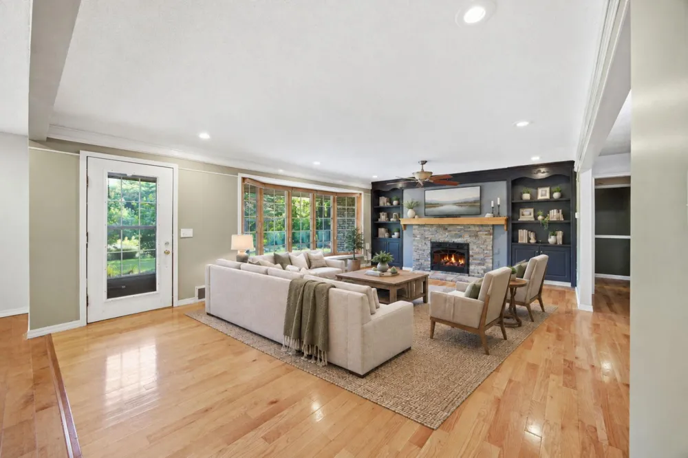 1847 Upper 55th Street E Inver Grove Heights, MN 55077