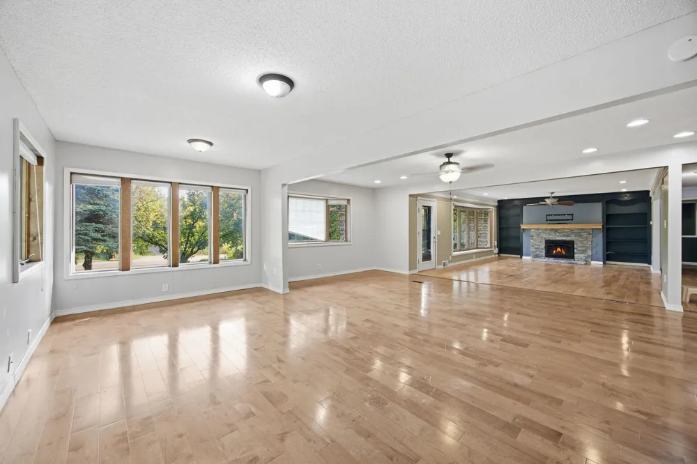 1847 Upper 55th Street E Inver Grove Heights, MN 55077