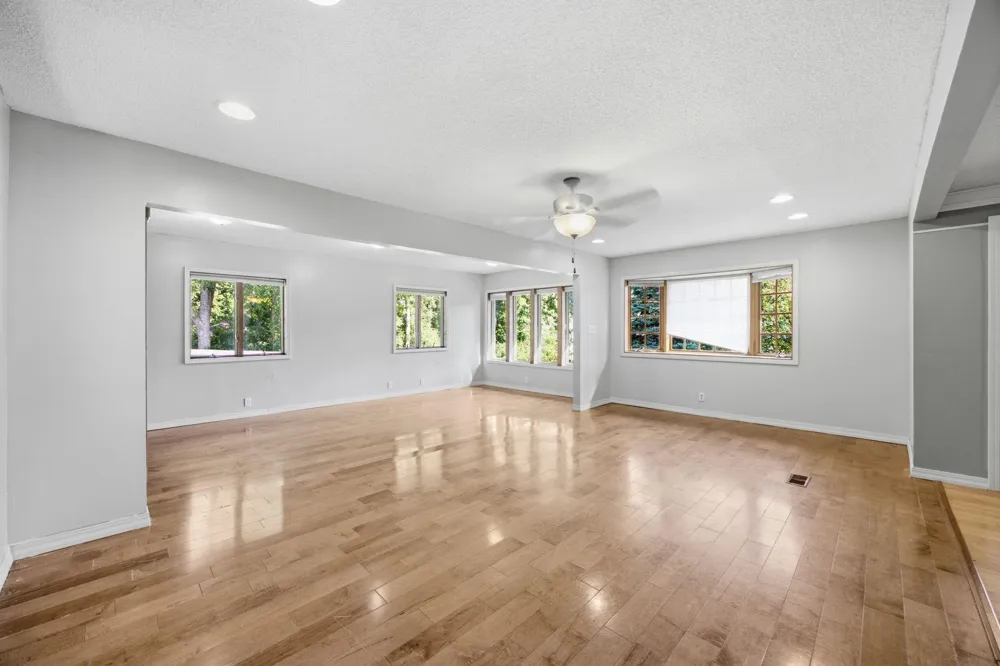 1847 Upper 55th Street E Inver Grove Heights, MN 55077
