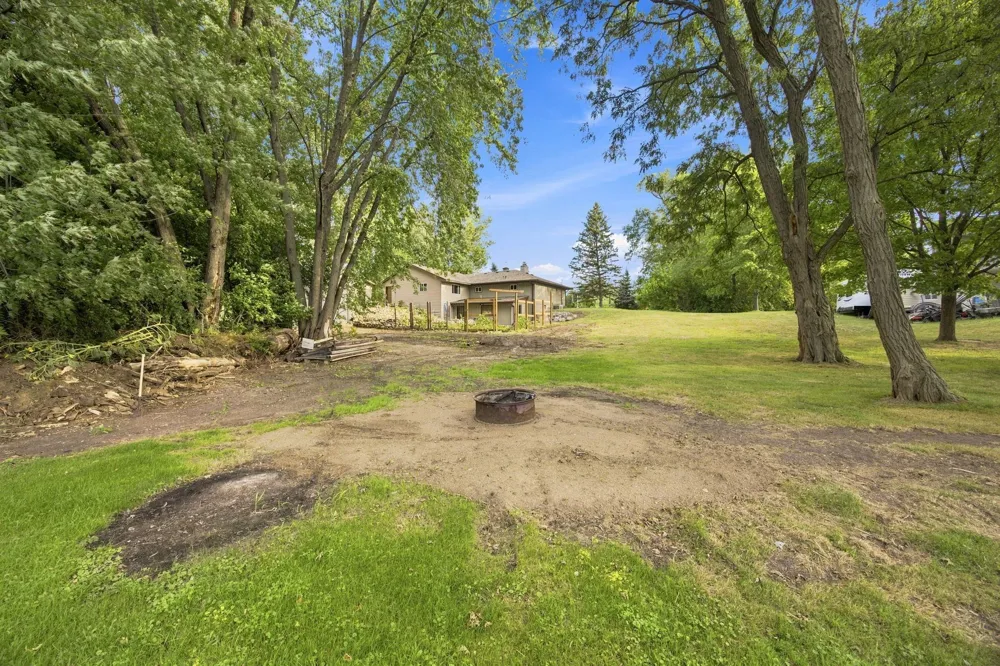 1847 Upper 55th Street E Inver Grove Heights, MN 55077