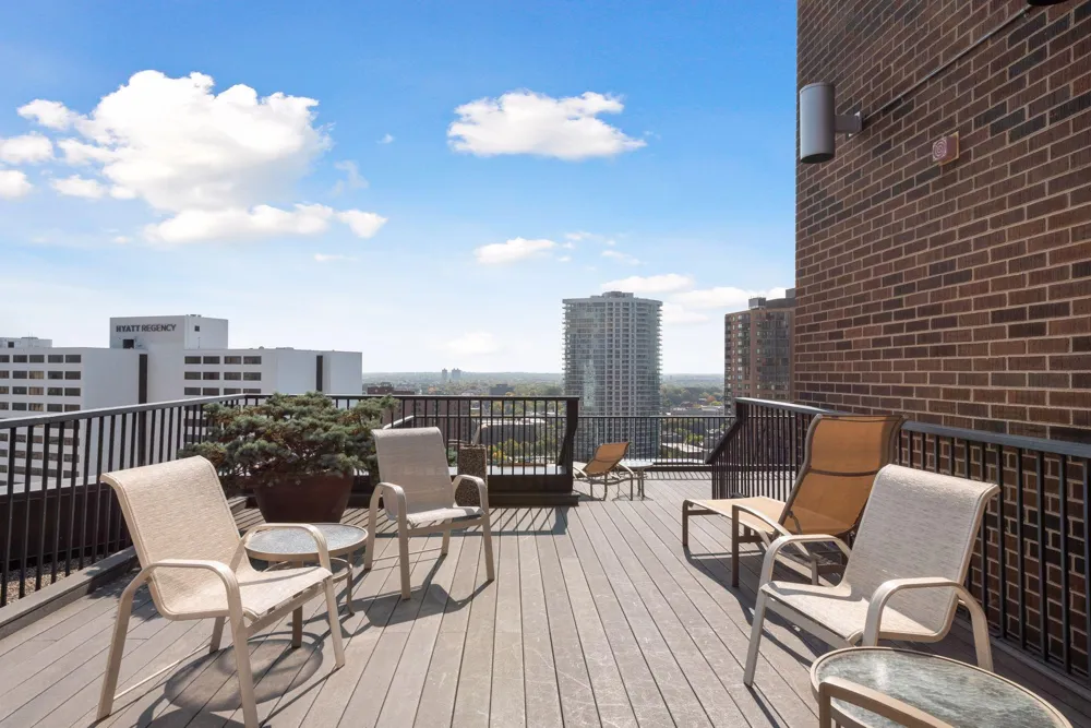 1201 Yale Place #407 Minneapolis, MN 55403