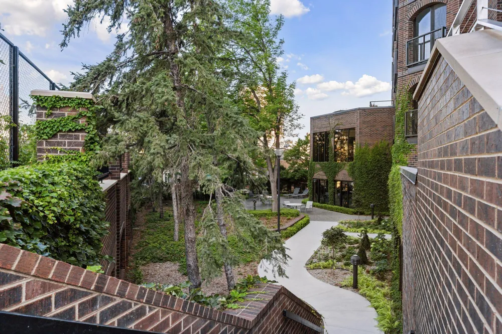 1201 Yale Place #407 Minneapolis, MN 55403