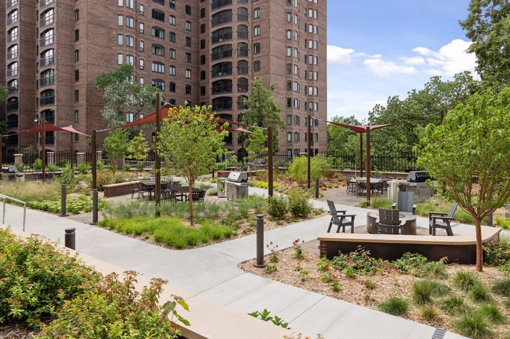 1201 Yale Place #407 Minneapolis, MN 55403