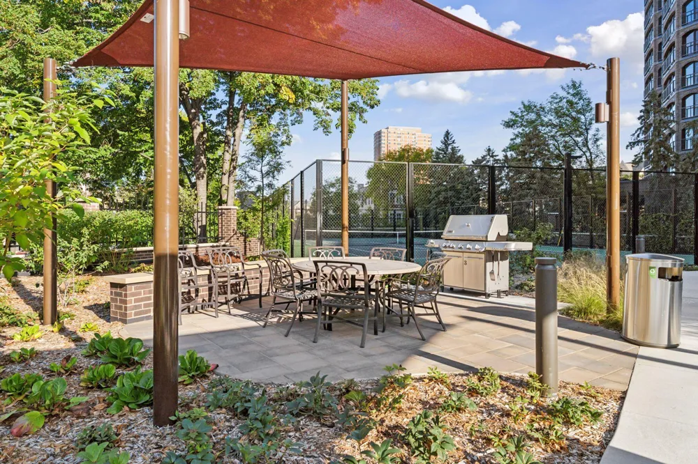 1201 Yale Place #407 Minneapolis, MN 55403