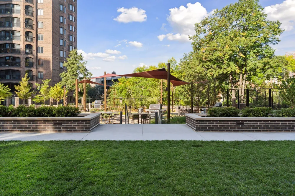1201 Yale Place #407 Minneapolis, MN 55403