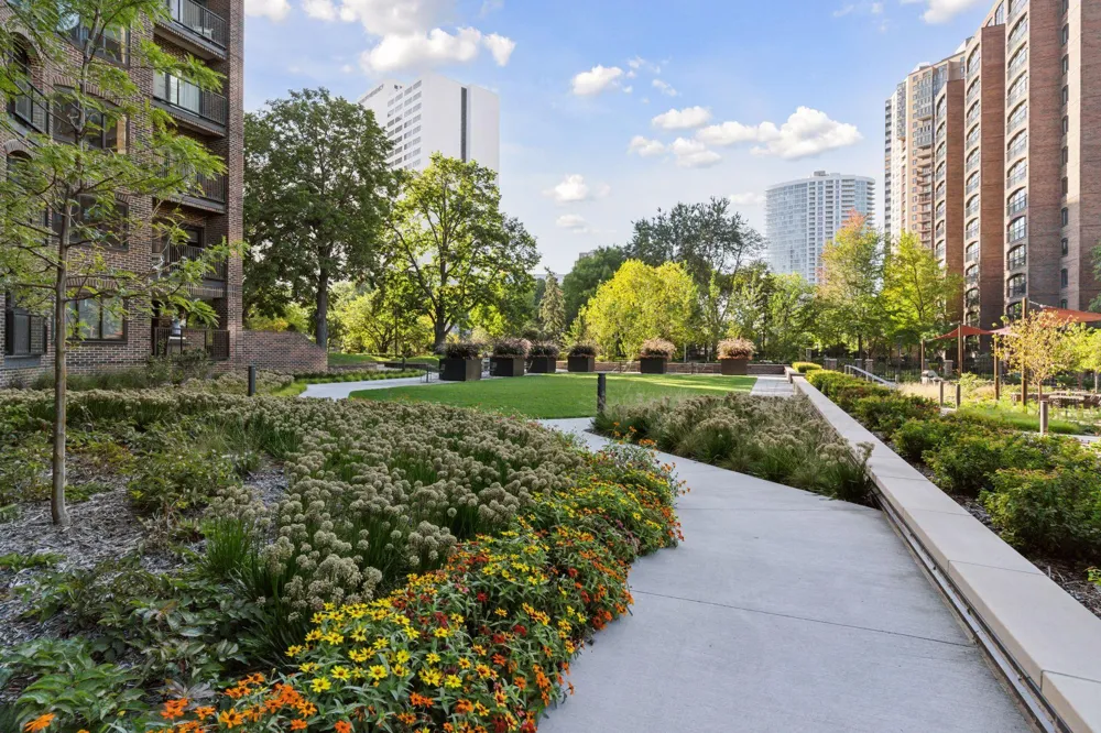 1201 Yale Place #407 Minneapolis, MN 55403