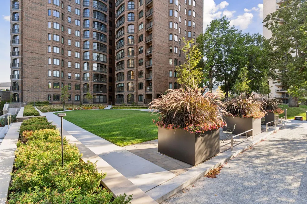 1201 Yale Place #407 Minneapolis, MN 55403