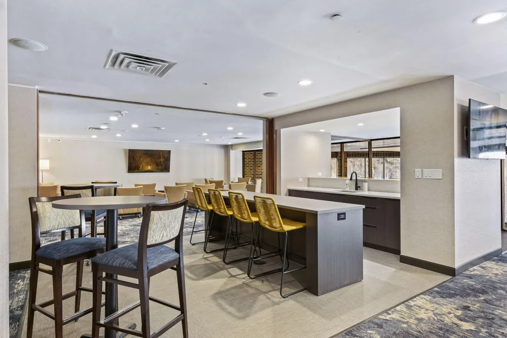 1201 Yale Place #407 Minneapolis, MN 55403