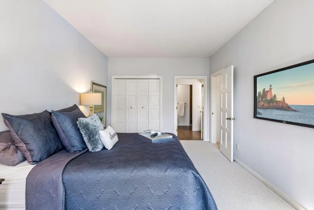 1201 Yale Place #407 Minneapolis, MN 55403