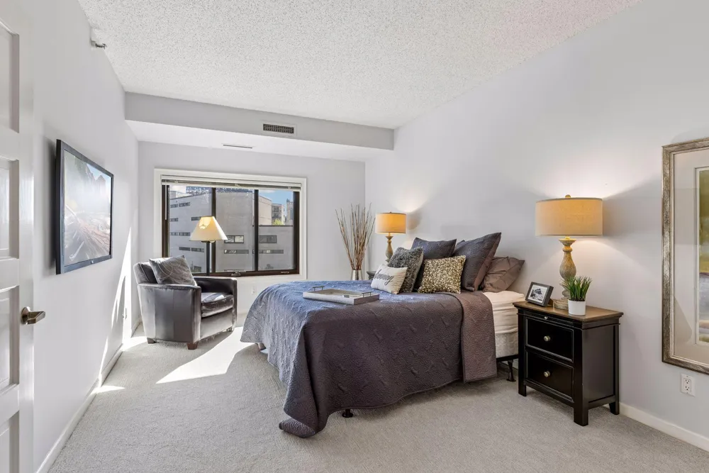 1201 Yale Place #407 Minneapolis, MN 55403