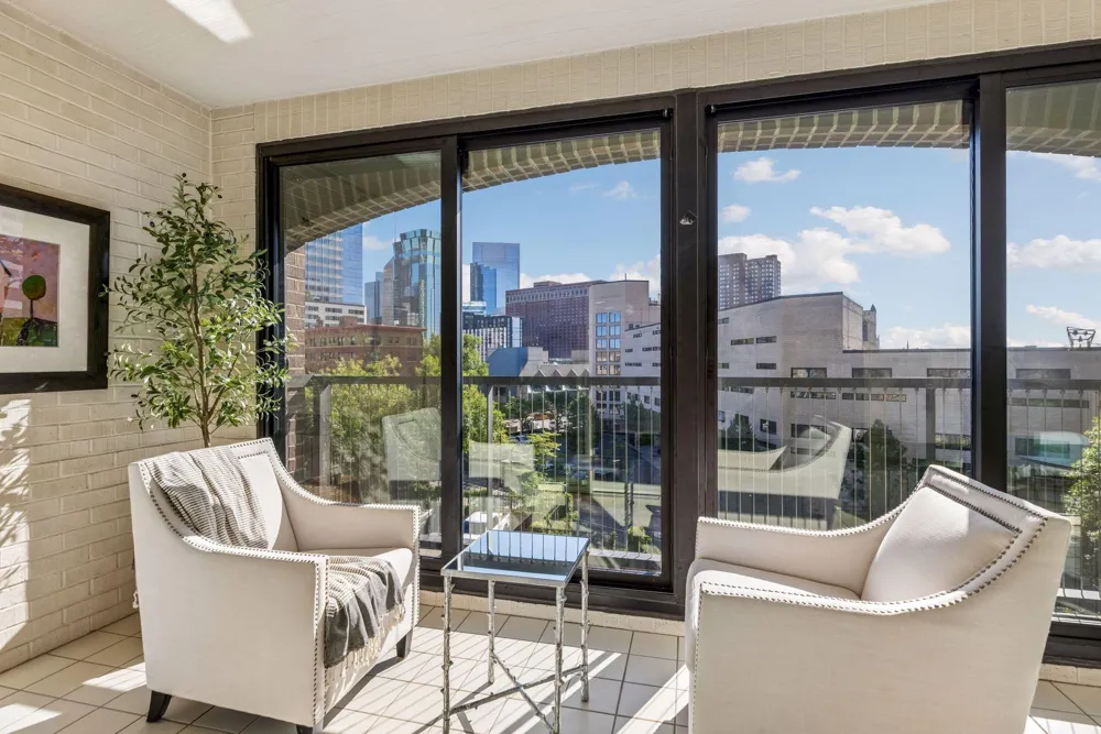 1201 Yale Place #407 Minneapolis, MN 55403