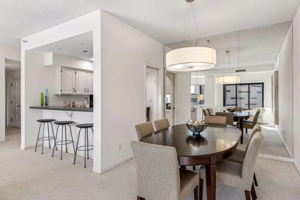 1201 Yale Place #407 Minneapolis, MN 55403