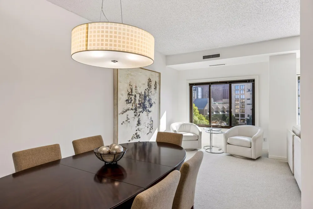 1201 Yale Place #407 Minneapolis, MN 55403