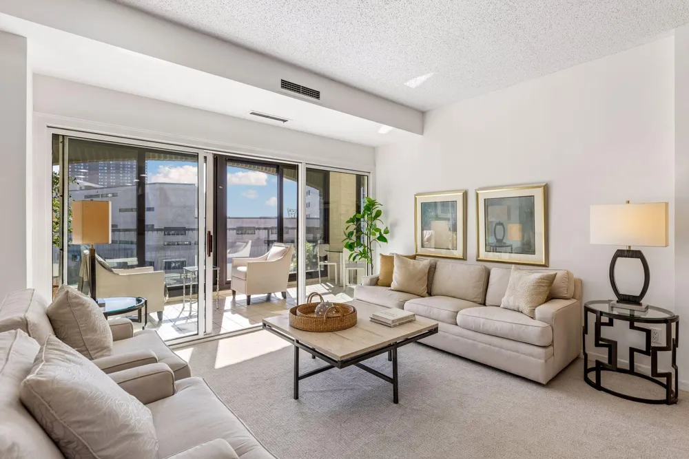 1201 Yale Place #407 Minneapolis, MN 55403