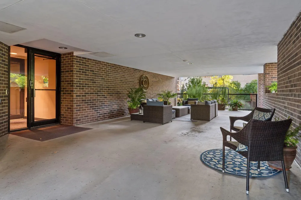 1201 Yale Place #407 Minneapolis, MN 55403